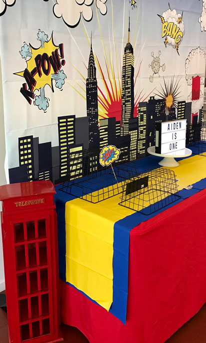 superhero-party-table