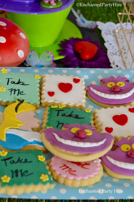 alice-in-wonderland-cookies