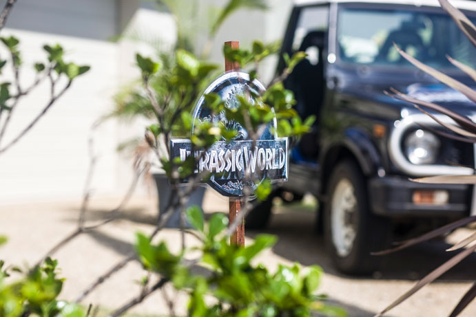 jurassic-world-party-sign