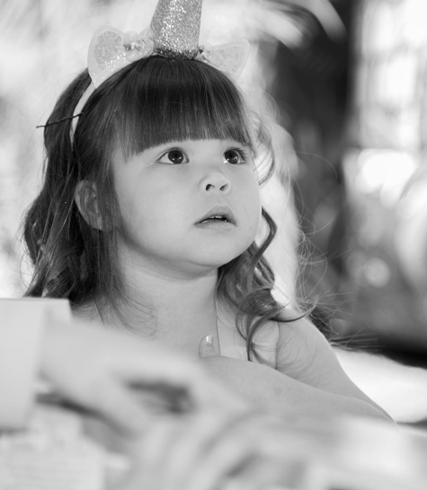 gold-glitter-unicorn-party-special-moments